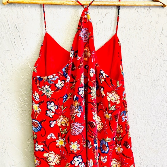 ❤️ CHELSEA & THEODORE FLORAL RED TOP❤️ - Picture 3 of 3